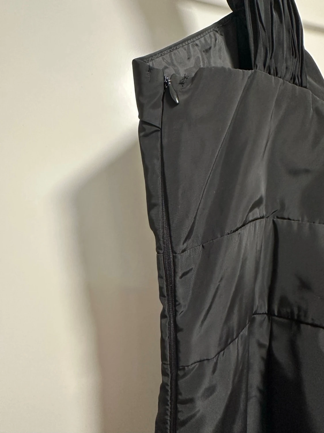 Helt NY svart klänning från VILA - 3