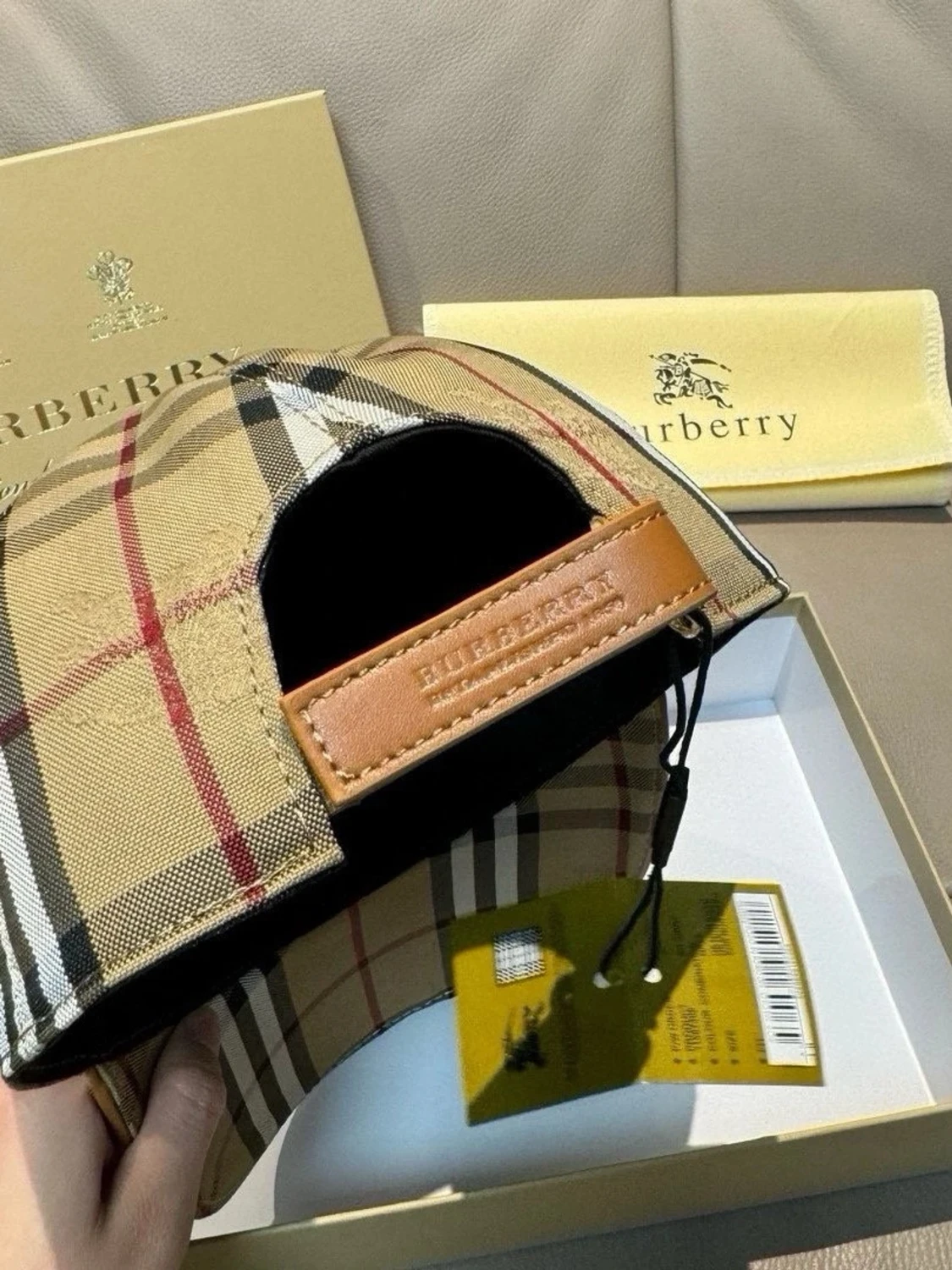 Rutig Burberry keps i bomull - 4