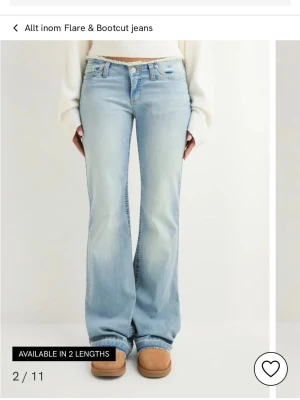 Low waist jeans - Superlåga jeans från Nelly som är så gott som nya då de knappt används pågrund av att de är för stora för mig ☺️ Skriv privat för frågor! 