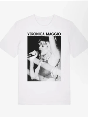 SÖKER!!!* Vit t-shirt Veronica Maggio Uppsala - Söker denna tröjan som man kunde köpa på Veronica Maggios konsert på studenternas i Uppsala då jag tyvärr inte hann köpa den där och den nu är slutsåld på hemsidan! Skriv gärna om du har den och kan tänka dig att sälja!! Priset kan vi diskutera ❤️helst i storlek S eller M