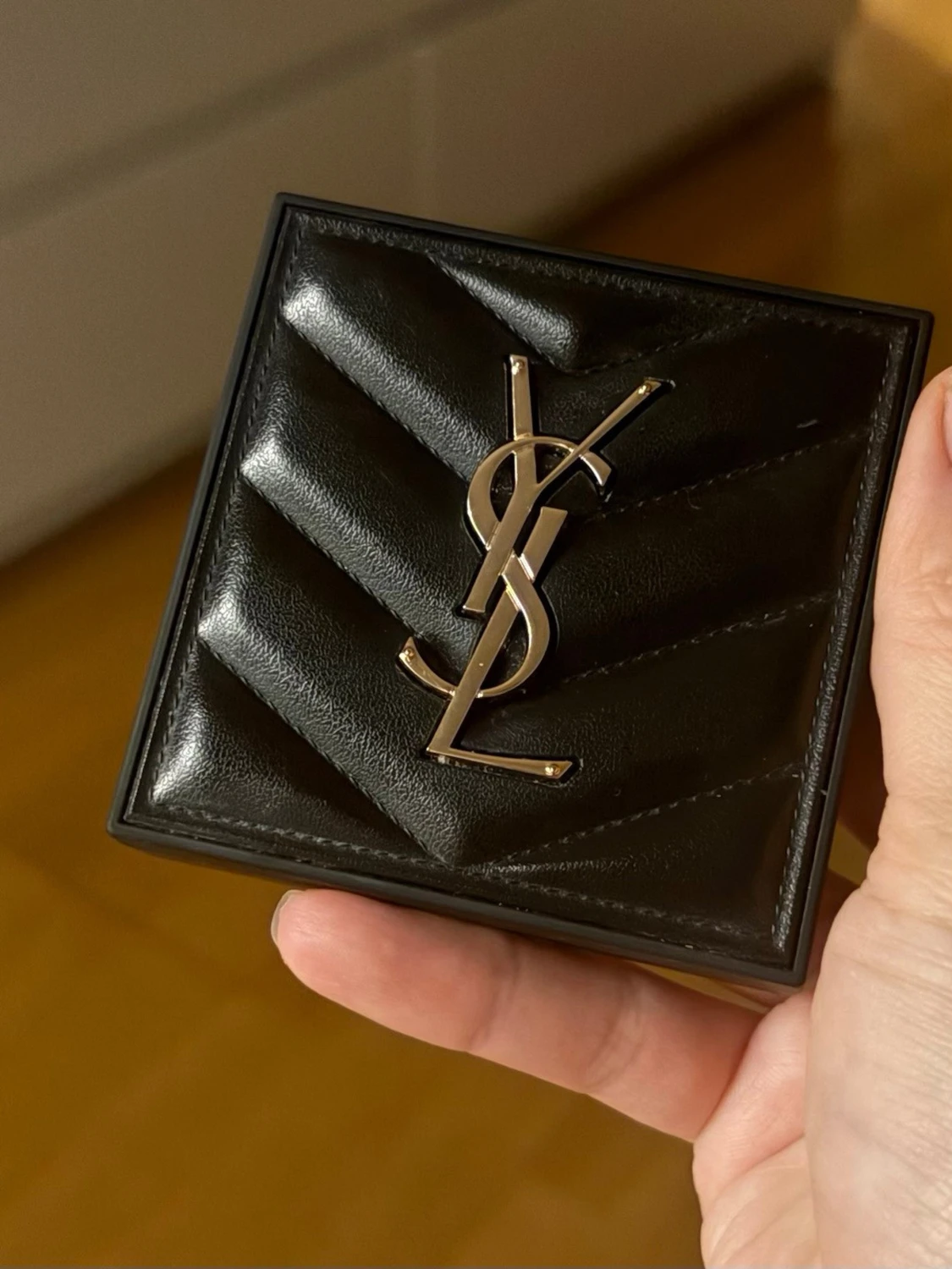 YSL All Hours Hyper Finish puder