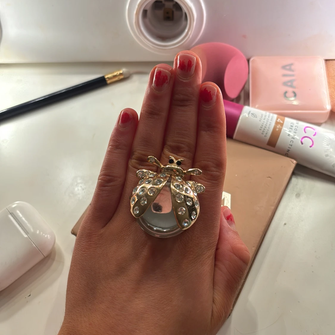 Stor glittrig ring  - 2