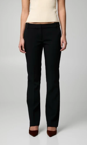 Svarta kostymbyxor från Bik Bok - Populära kostymbyxor i modellen Vera. Första bilden är tagen från Bik Boks hemsida✨Aldrig använda endast testade. Nypris 499