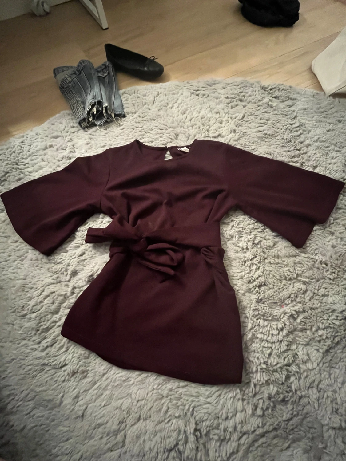 Röd knyttopp från visual clothing project - 2