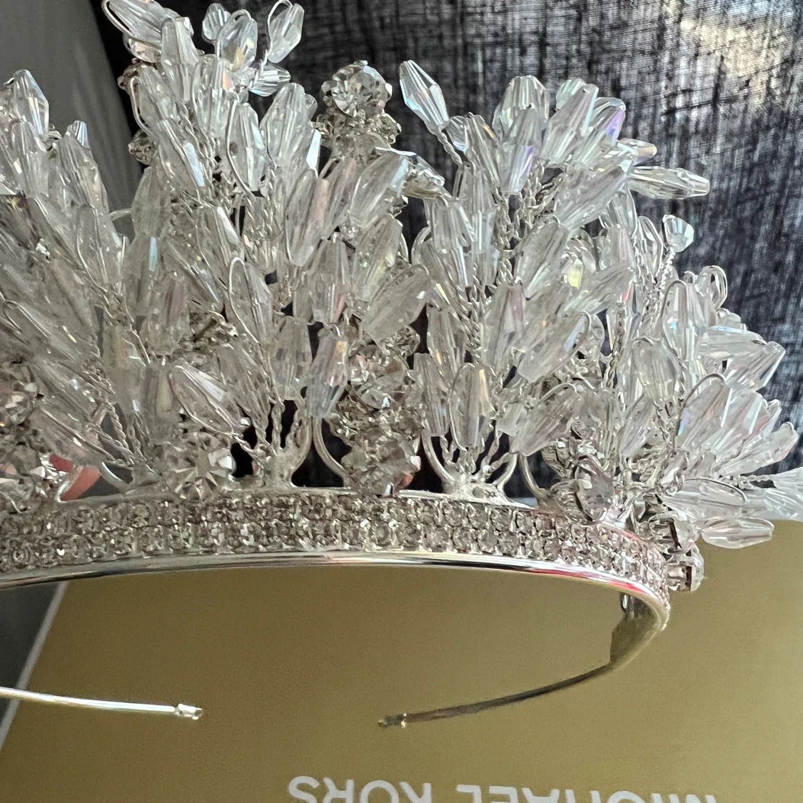 Glittrigt diadem med kristaller - 1