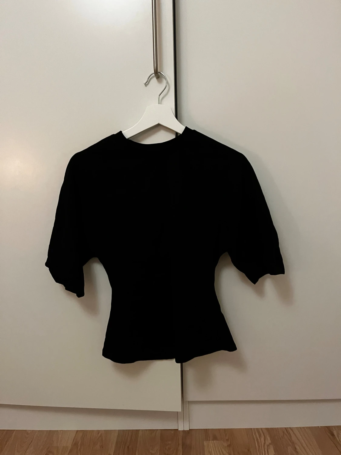 Svart topp från Lager 157, figursydd XS