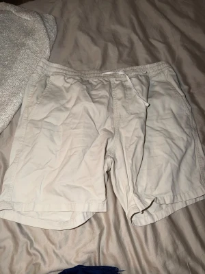 Pier One - shorts  - Pier One - shorts  Strl M Använd, cond 9/10 Nypris 279:- Mitt pris 100:-