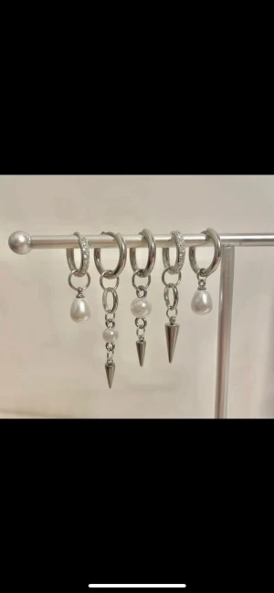 Örhängen beställd  - Örhängen beställd 