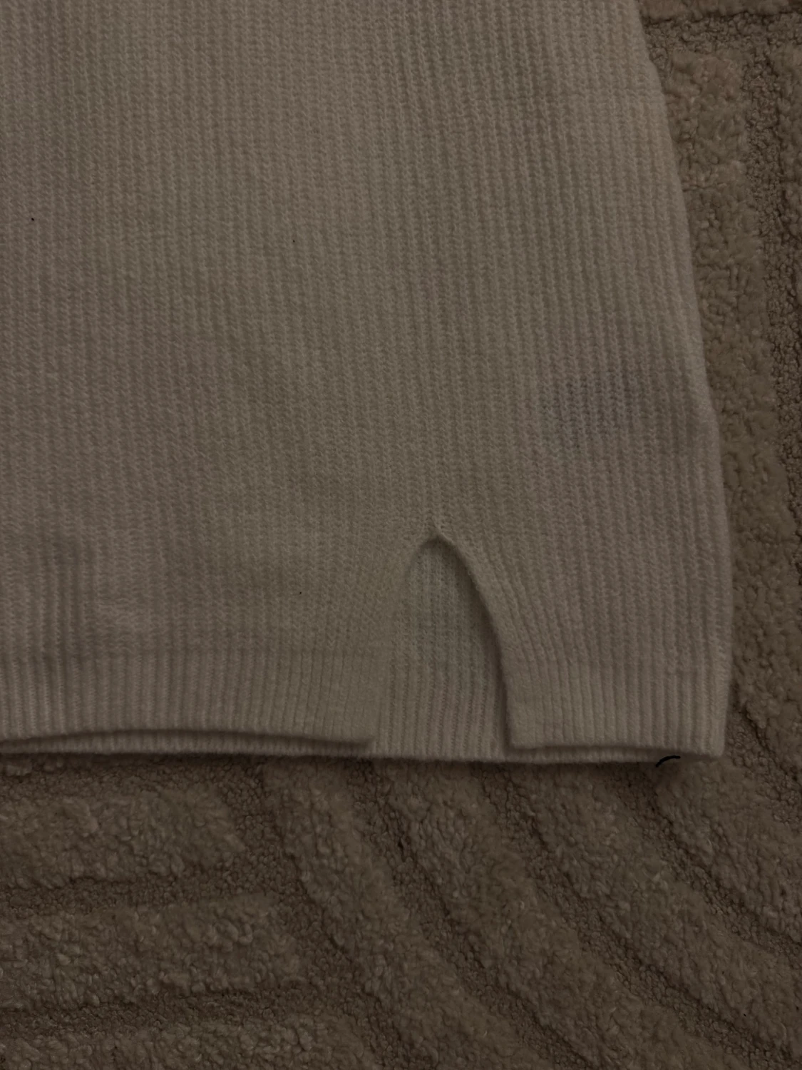 Vit ribbad stickad klänning H&M - 1