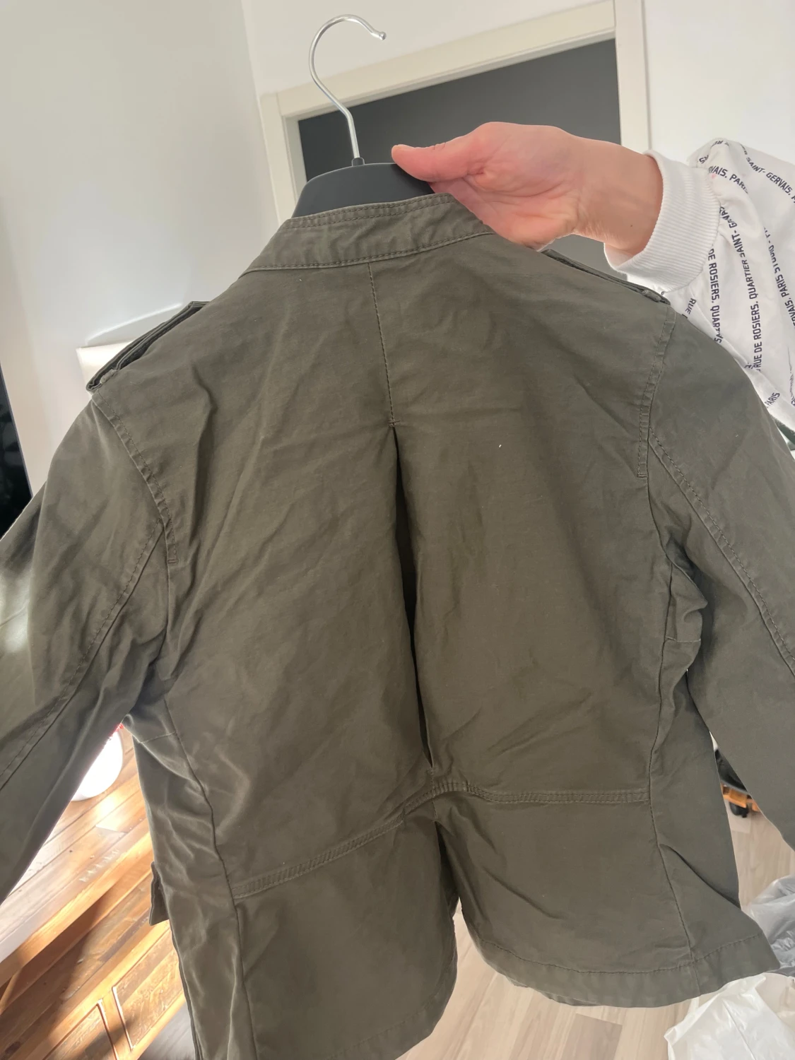 Olivgrön utilityjacka från H&M, stl 38 - 2