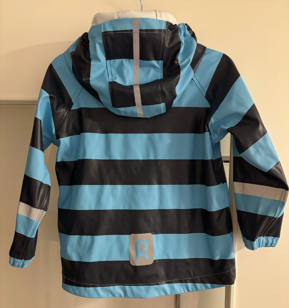 Randig regnjacka från Reima blå/svart - 2