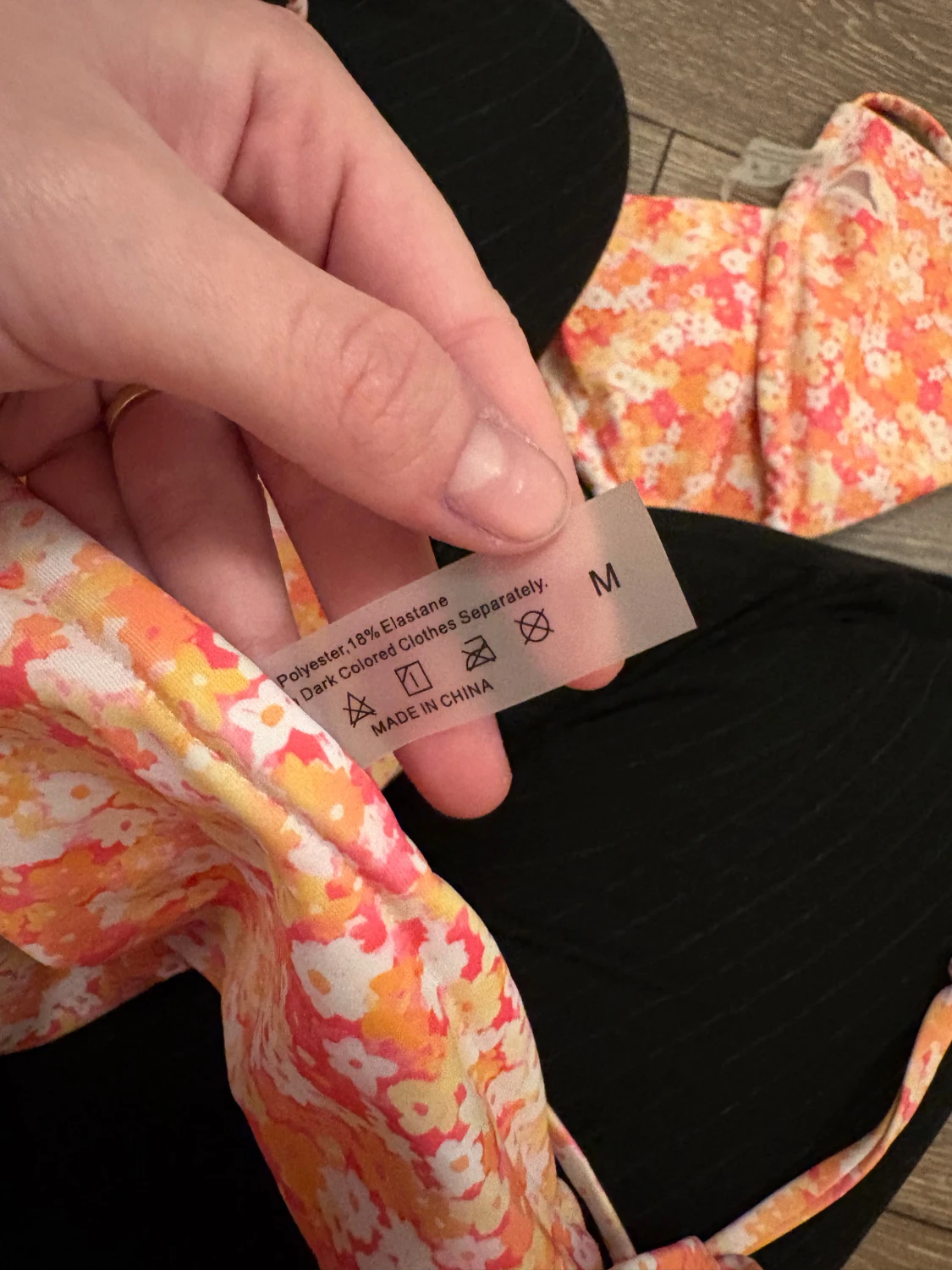 Ett blommigt bikiniset  - 3