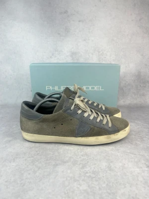Philippe Model Prsx sneaker - – Condition: 8,5/10  – What is included: Box  – Retail price: 3800 SEK