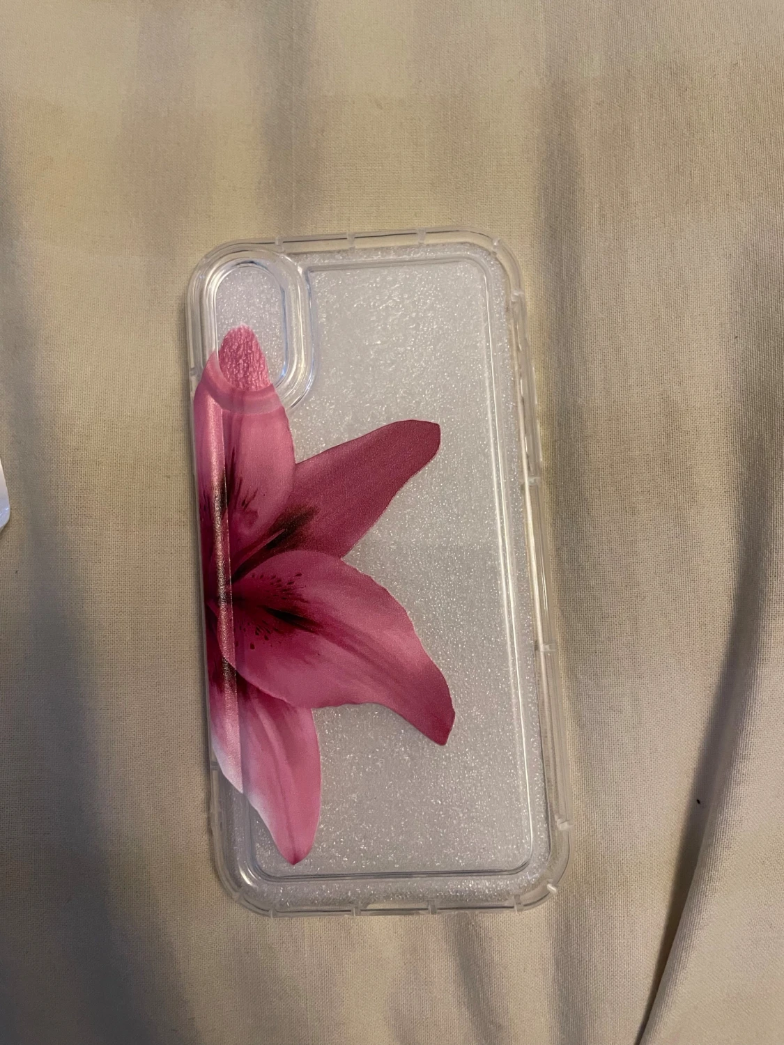 Genomskinligt mobilskal med rosa blomma – nytt - 1