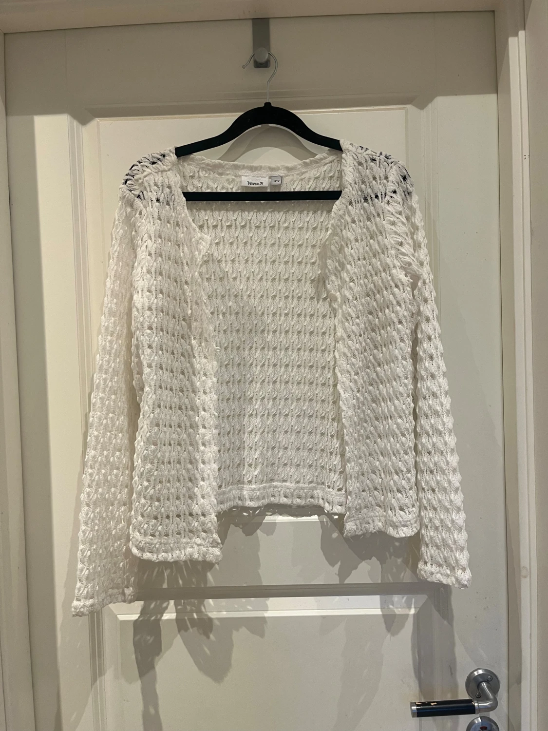 Vit spetskofta från Viveca N XS