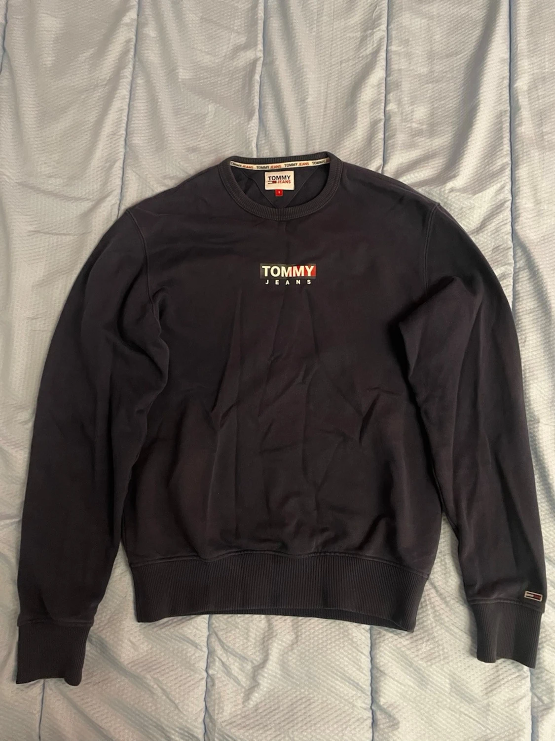 Mörkblå tröja, Tommy Jeans storlek S