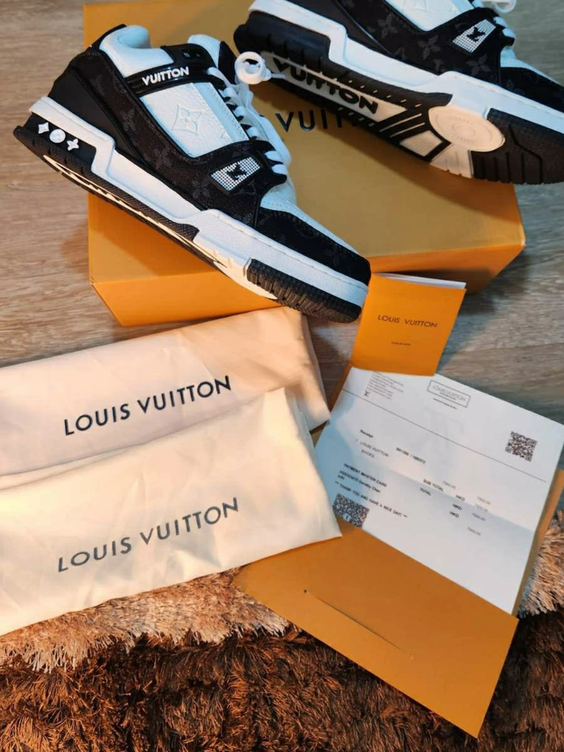 Svartvita sneakers - 1