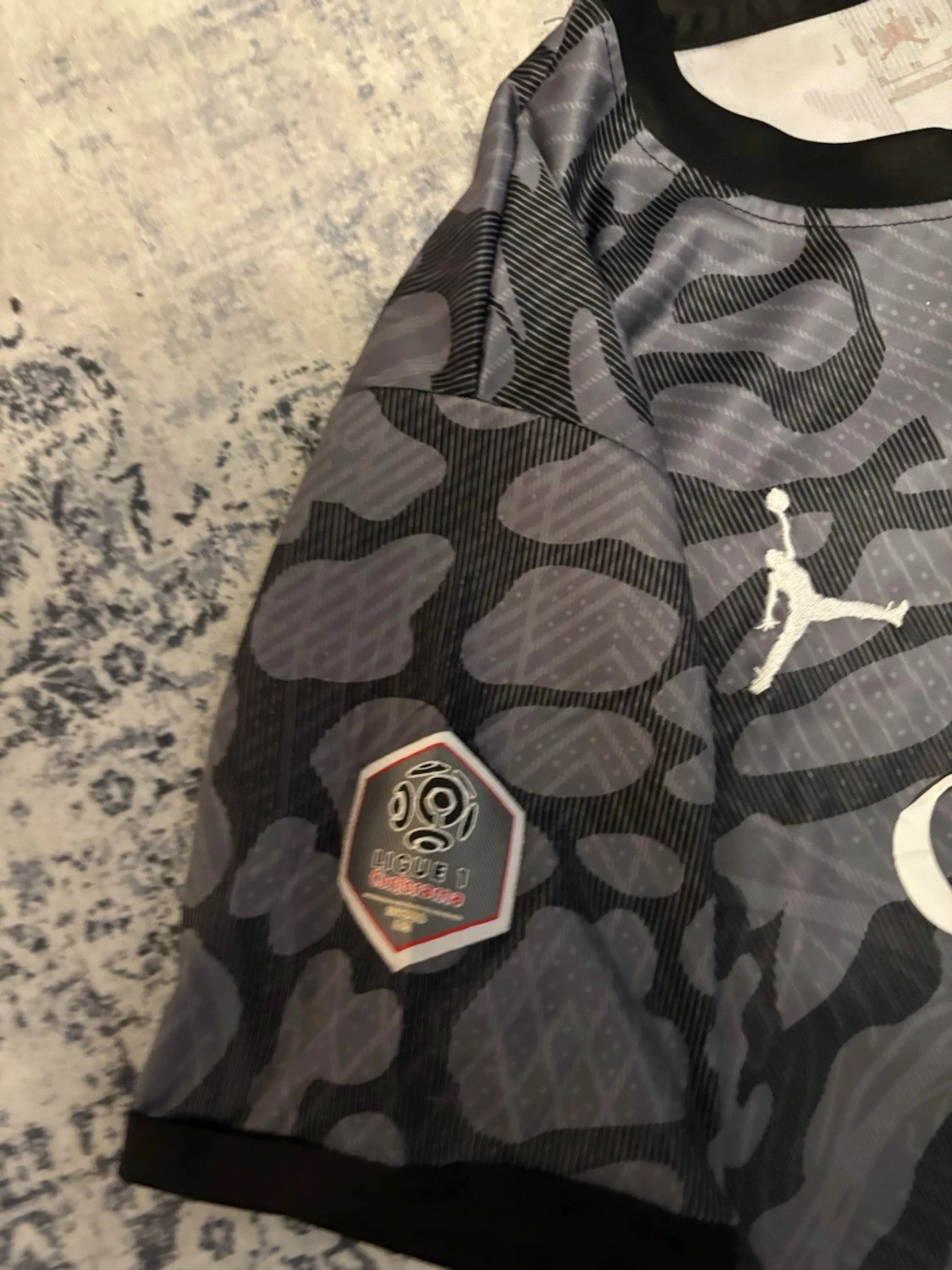 PSG x Jordan svart leopard fotbollströja - 1