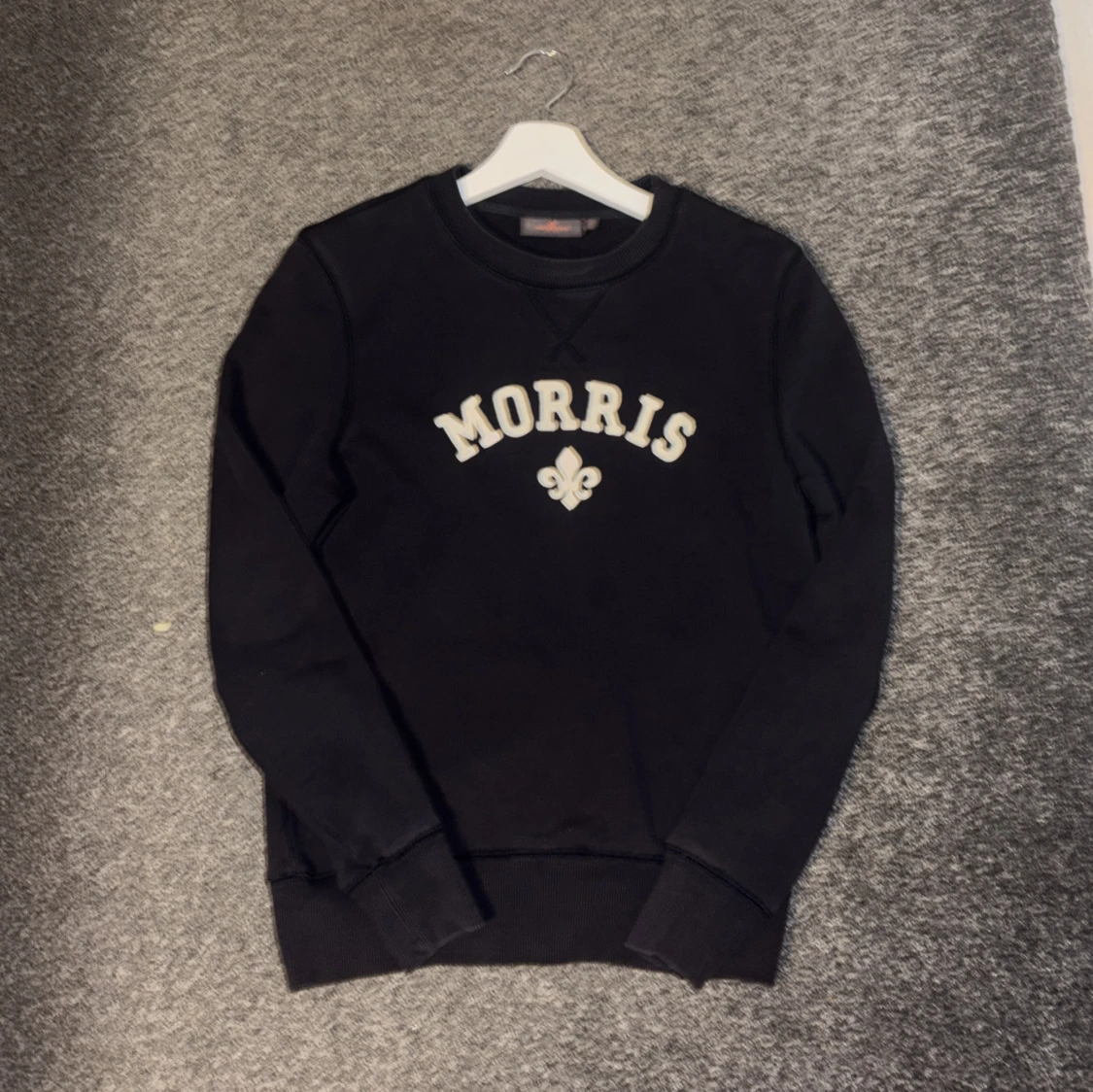 Svart sweatshirt från Morris XS
