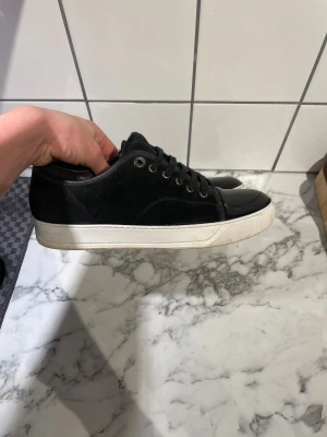 Lanvin skor - Mycket fint skick | Size uk 6 passar 41 | fraktar spårbart inom 24 timmar | för att köpa klicka ”köp nu” | vid frågor skriv ett meddelande |