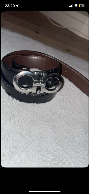 Ferragamo bälte - Säljer ni mitt snygga ferragamo bälte då de inte kommer till and vändning, skriv om ni har några frågor, pris kan dirkuteras