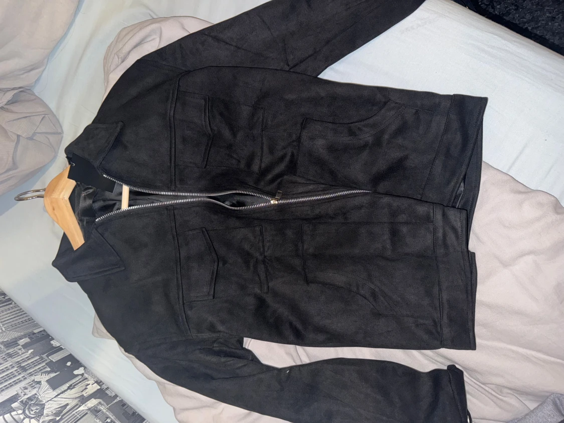 Svart mockajacka med dragkedja - 1