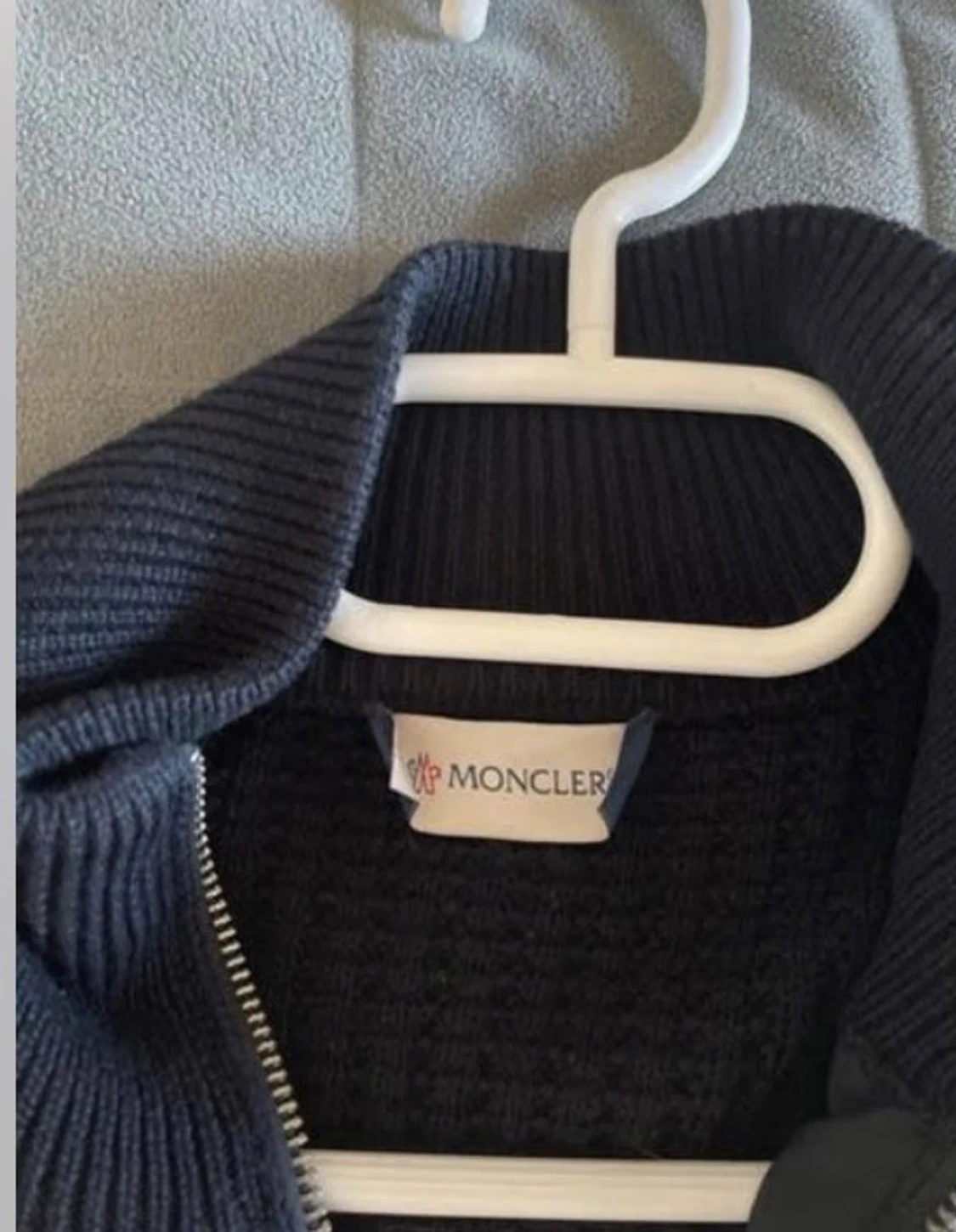 Svart Moncler pufferjacka med stickade ärmar - 3