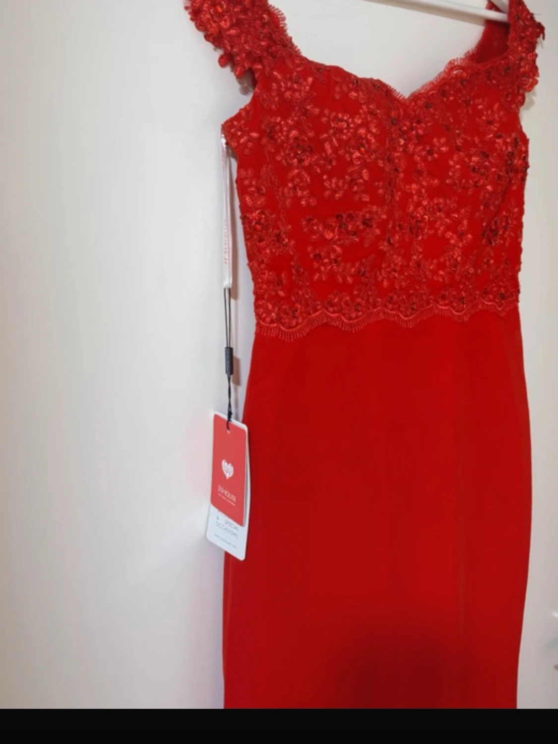 Röd långklänning med spets  - 1
