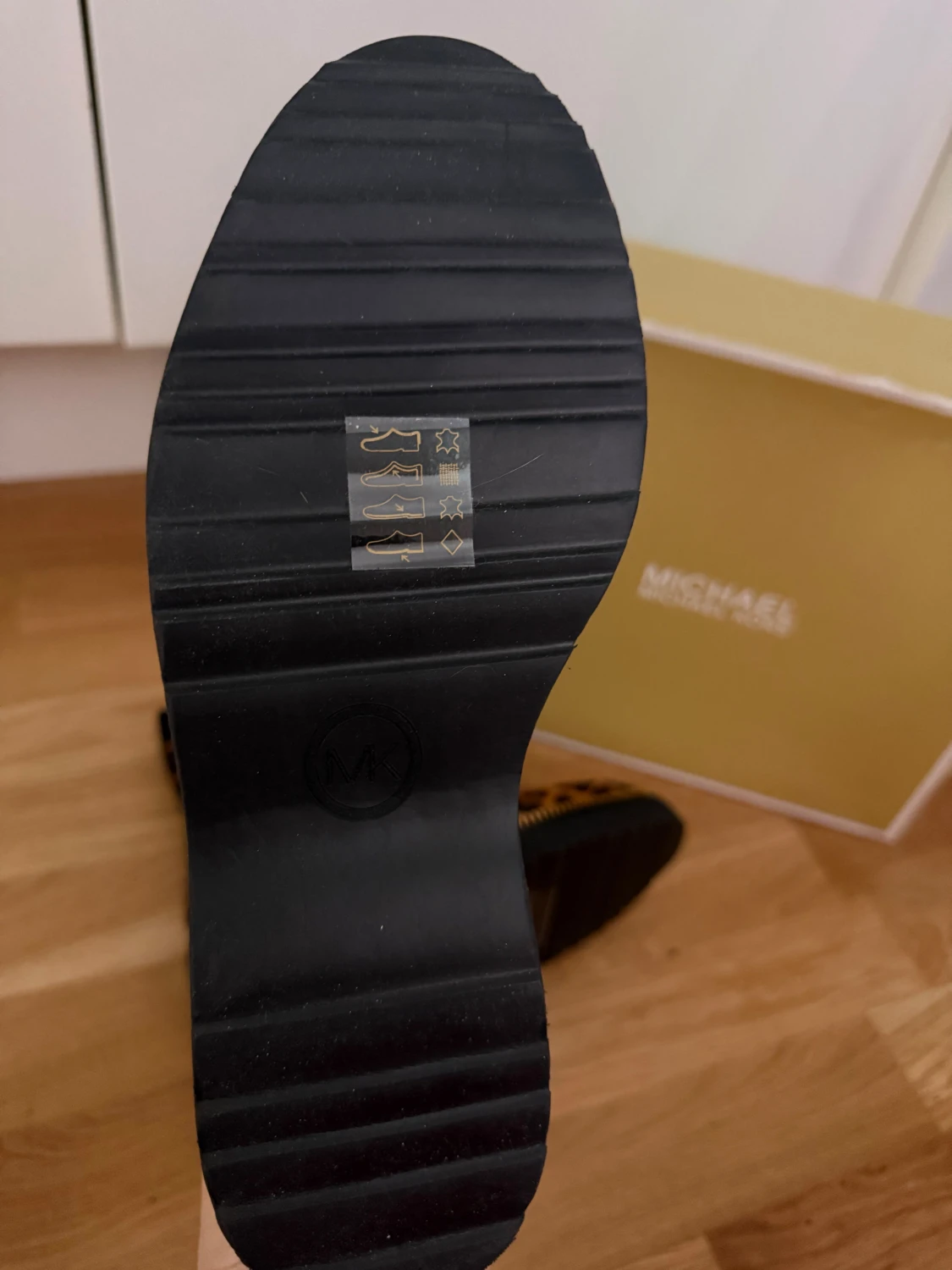 Leopardmönstrade boots från Michael Kors - 3