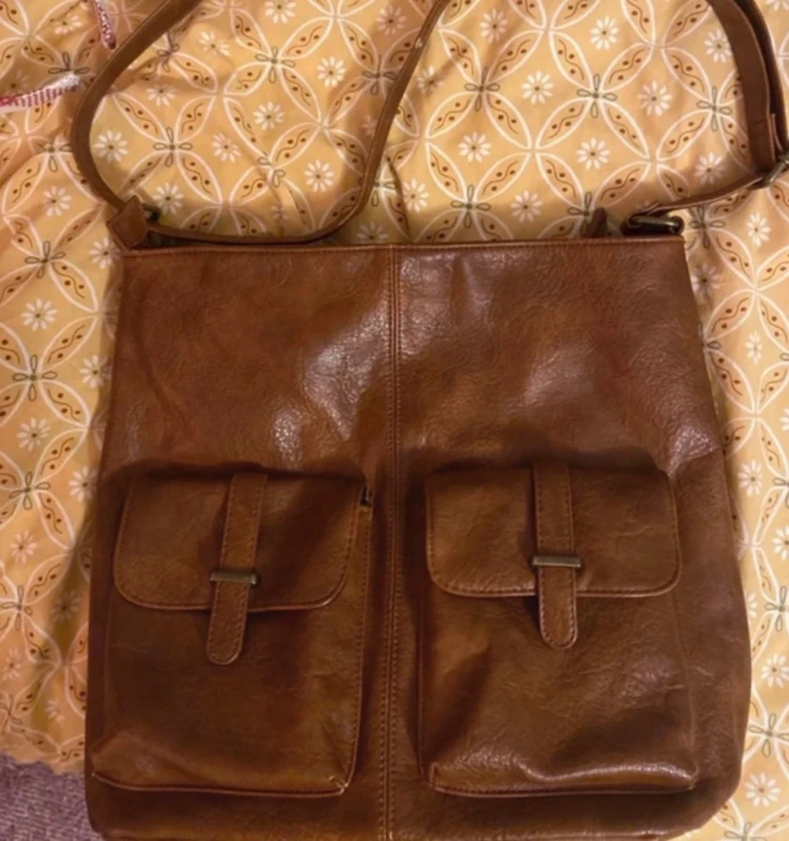 Brun axelväska med fickor i skinn - 1