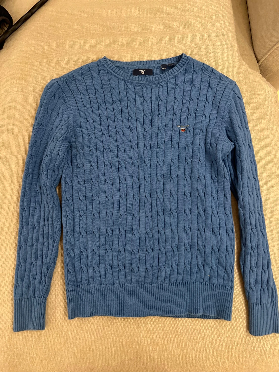 Blå kabelstickad tröja från GANT