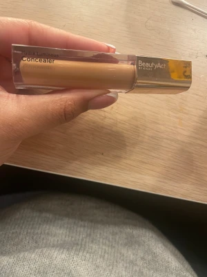 Concealer från beauty act - Helt ny! Endast testad