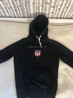 Gant hoodie - Fin gant tröja i perfekt skick, storlek M
