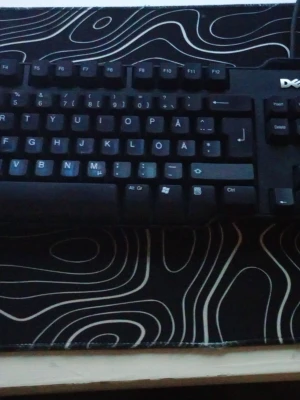 Tangentbord   - Säljer nu min tangentbord dell som ja har använt nu 1 vecka säljer på grund av ska få en ny och vill bli av me denna!!