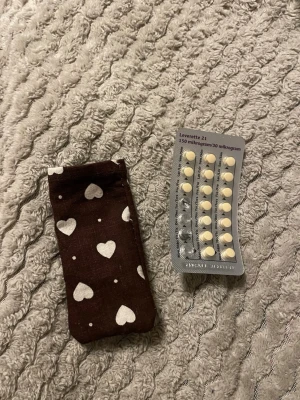 P-piller holder  - Gullig ppillers ficka som du kan förvara dom i❤️
