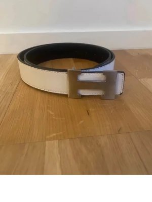 H-ermes bälte  - Helt ny och oanvänd, priset kan diskuteras 