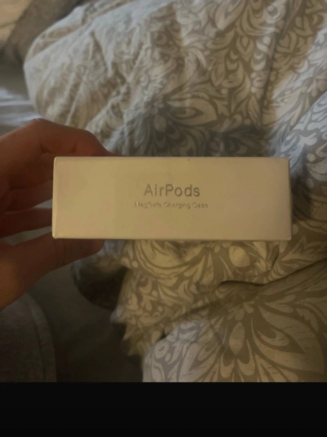 Apple AirPods (3rd generation) MagSafe Charging Case - 2