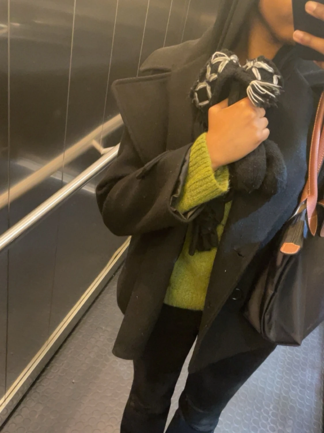 Grön stickad tröja - 1