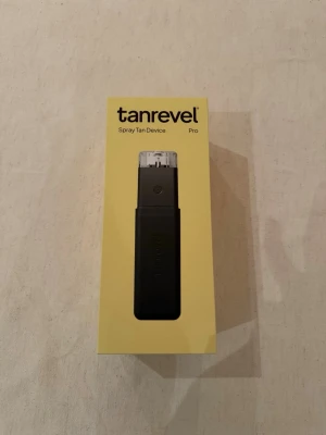 Tanrevel Spray Tan Device Pro - Säljer en helt ny oanvänd Tanrevel Spray Tan Device Pro maskin! Obruten förpackning! Se sista bilden 🥰 nypris 900kr 🫶🏽