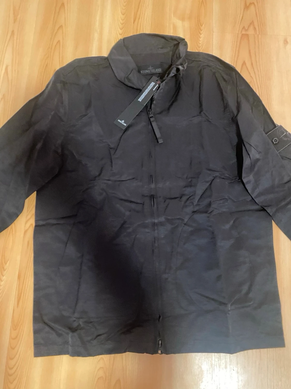 Svart vindjacka från Stone Island