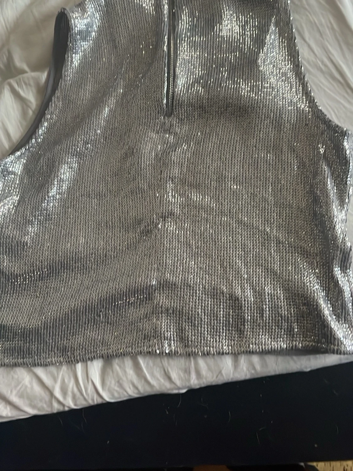 Silvrig paljett-topp med hög hals - 1