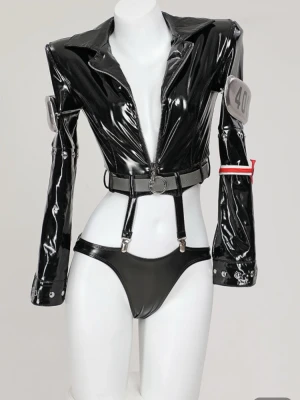 Nico Robin cosplay  - (Miccostumes) Does not come with wig or stockings😓💕 DMs are working now so feel free to ask questions! The lower part was worn with a cover so dw🤍 original price was 550kr!✨ (first pics from the website of miccostumes , where I got it from!)