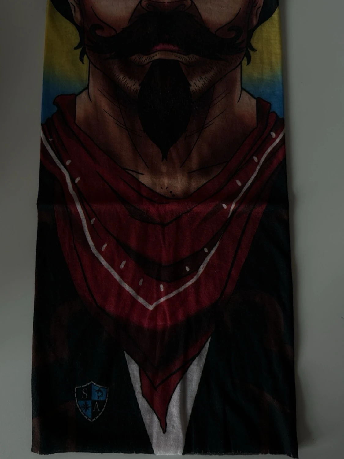 Färgstark halsvärmare med comboy motiv