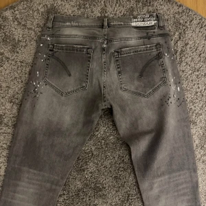 Dondup Jeans George - - Condition: 8/10 - Color: Blue  - Size:  32