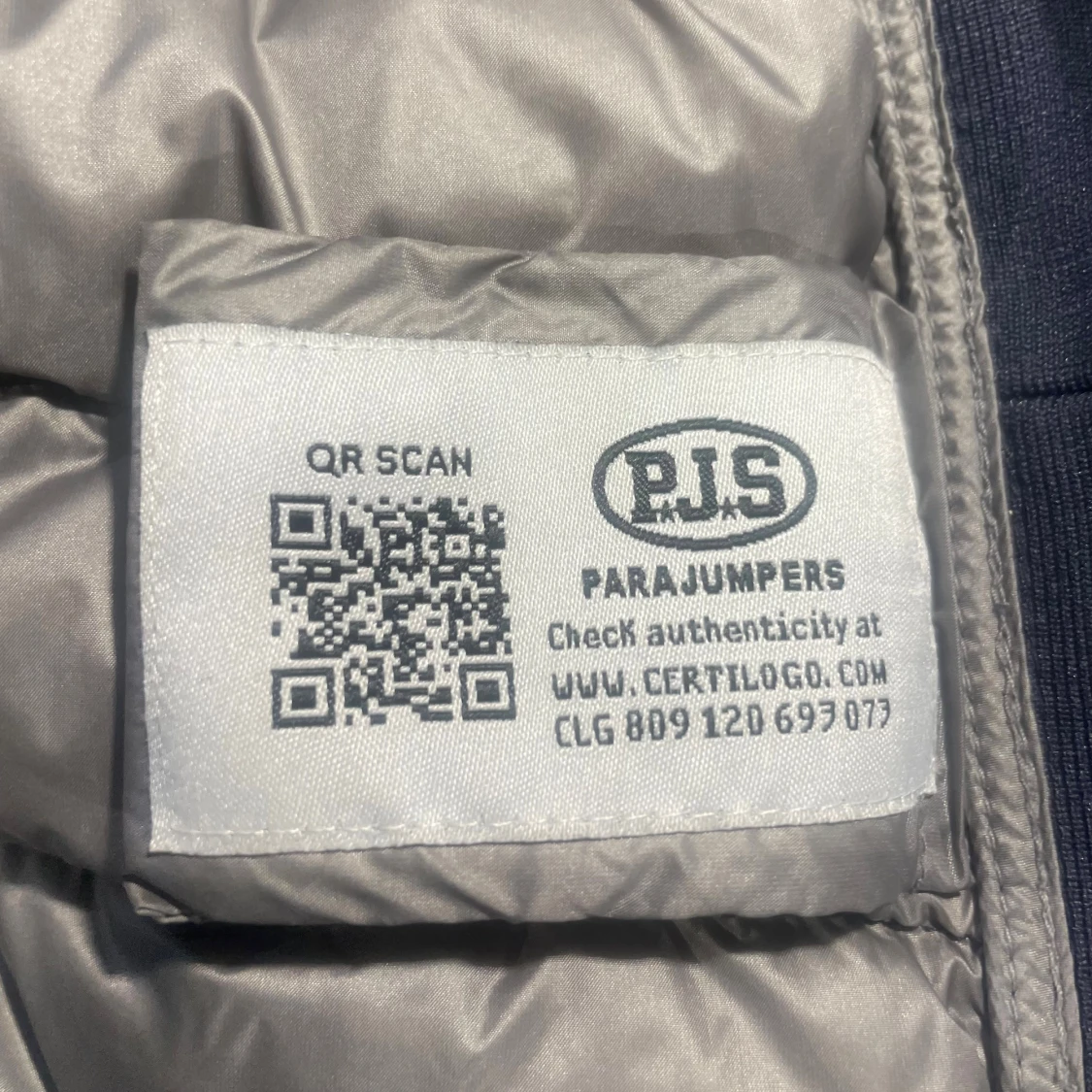 Svart dunväst från Parajumpers M - 3