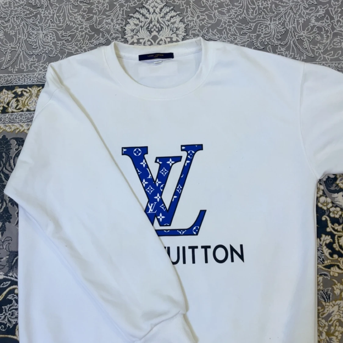 Vit Louis Vuitton sweatshirt med blå logga - 2