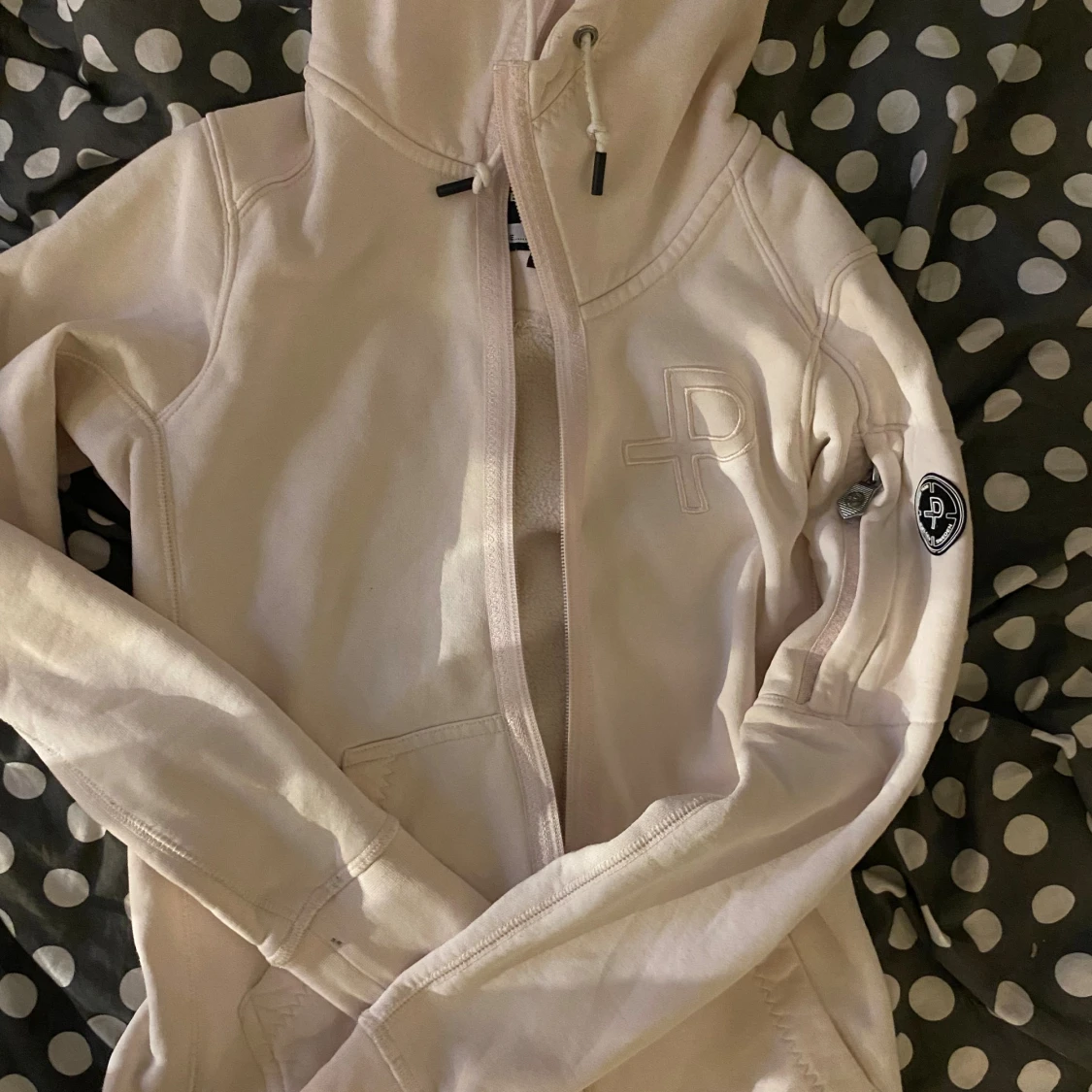 Ljusrosa hoodiejacka från Pelle P - 1