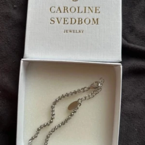 Caroline svedbom armband nytt  - Fick i present men kommer inte till användning helt nytt! 