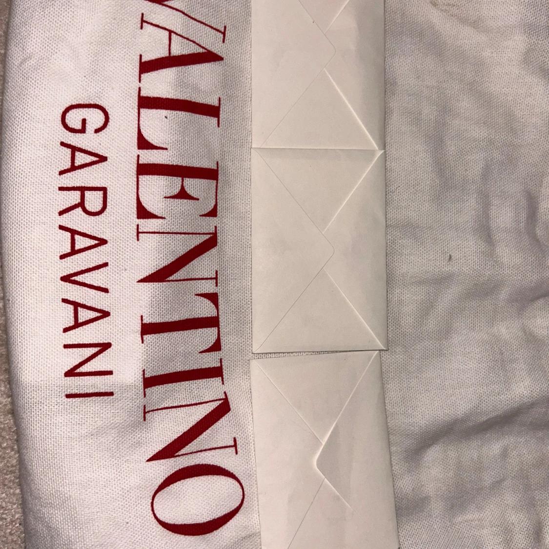 Svart axelväska Valentino Garavani (Köpt För 5800Dkk) - 2