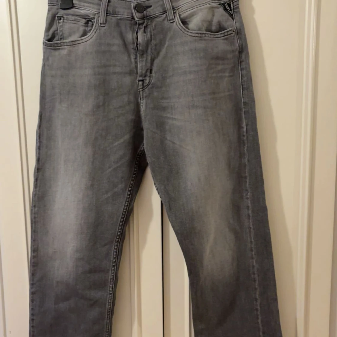 Grå jeans från Replay